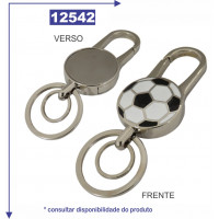 Chaveiro metal em formato de bola personalizado com detalhe em prata escovado no verso, com duas argolas 12542
